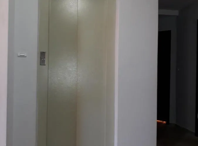 Отель диана дик *