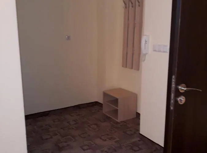 диана дик Отель Китен