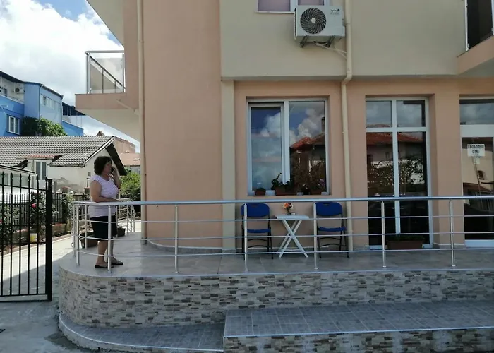 диана дик Отель