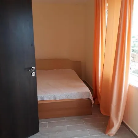 Отель диана дик *