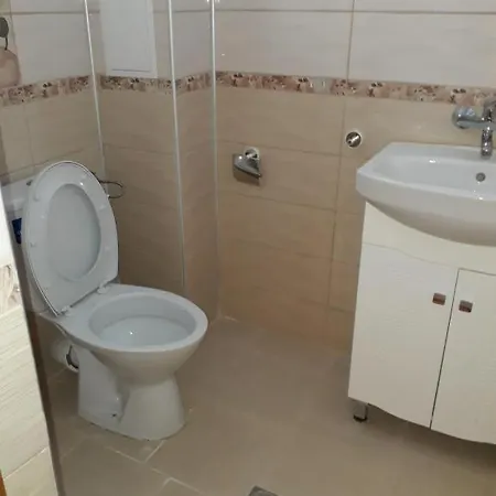 диана дик Отель *