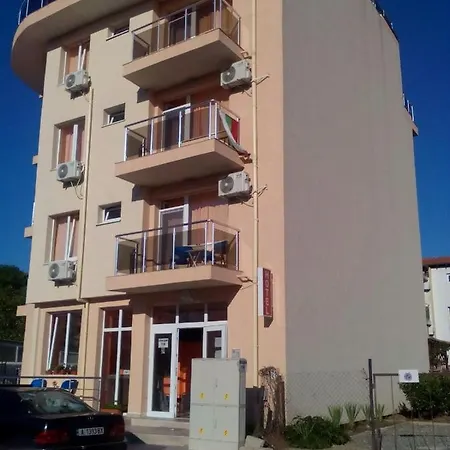 диана дик Ξενοδοχείο Kiten (Burgas)