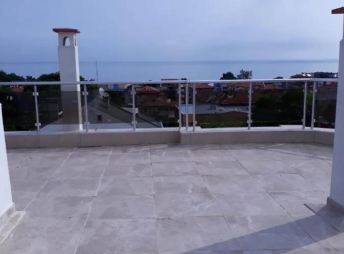 диана дик Hotel *