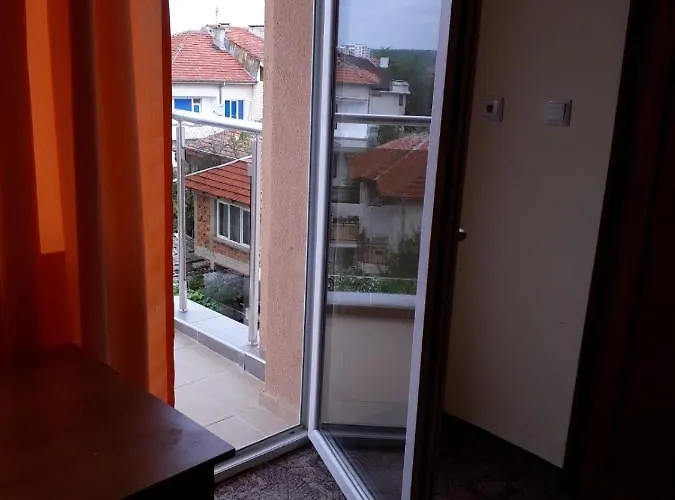 диана дик Hotel Kiten (Burgas)